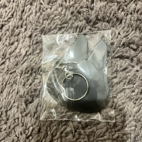 Handmade Labubu keychain - Picture 2 of 2